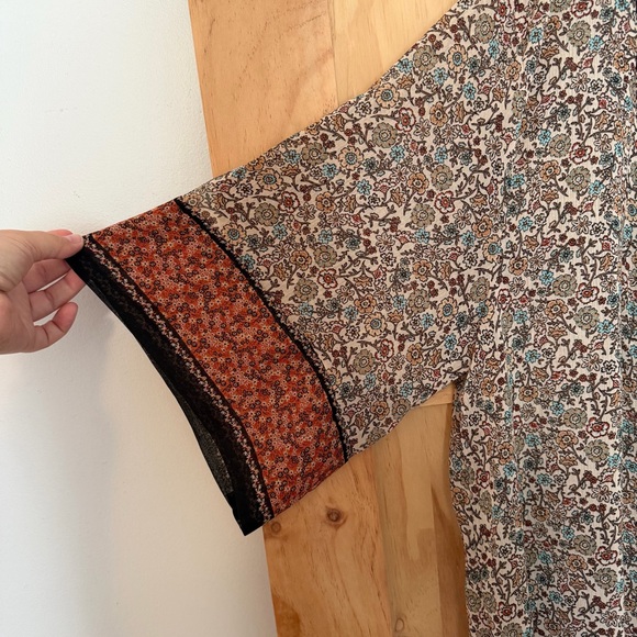 Maurice’s Floral Kimono with Red Accents Women’s XL - Picture 2 of 5